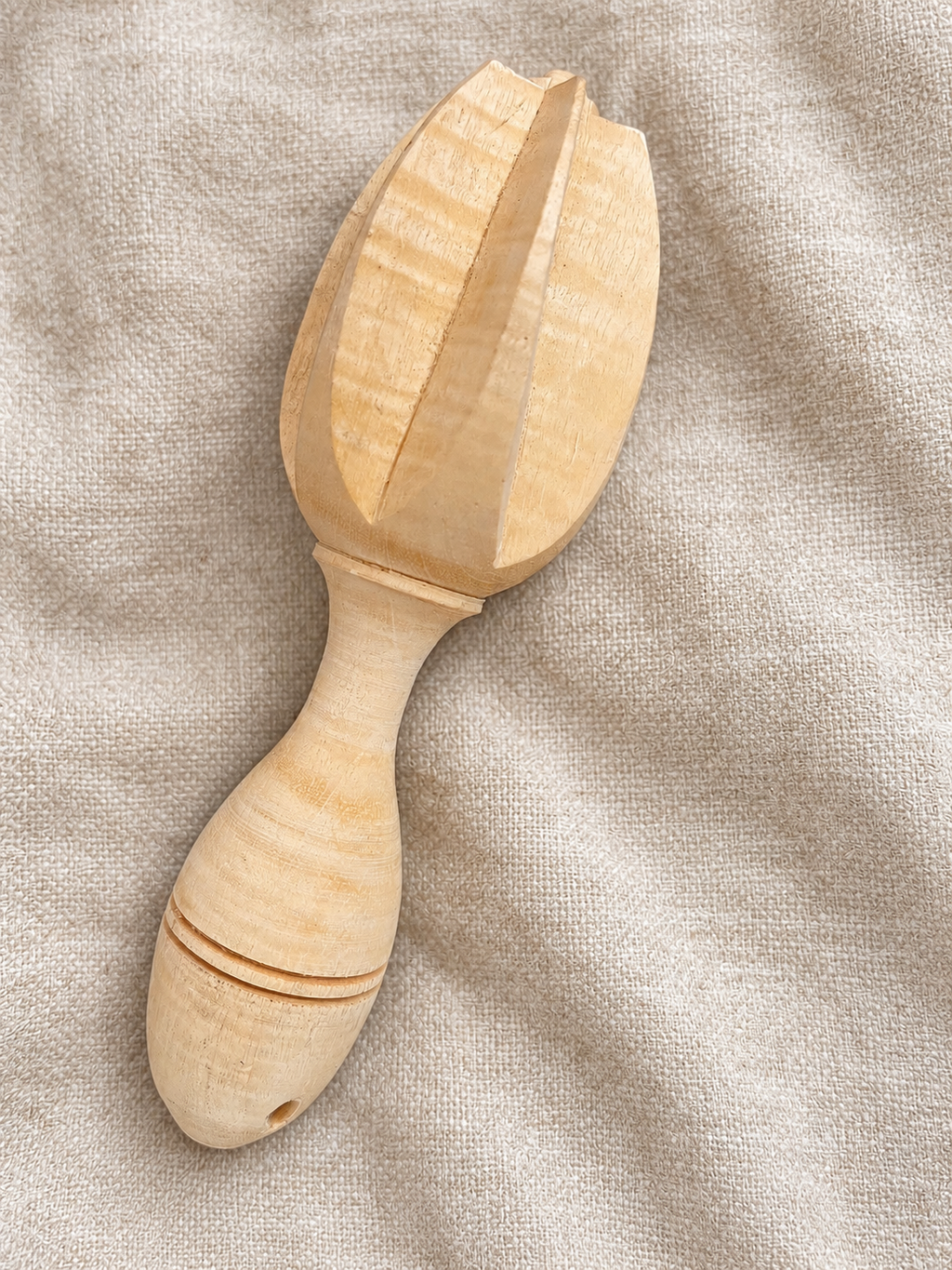 Presse agrumes en bois de citronnier