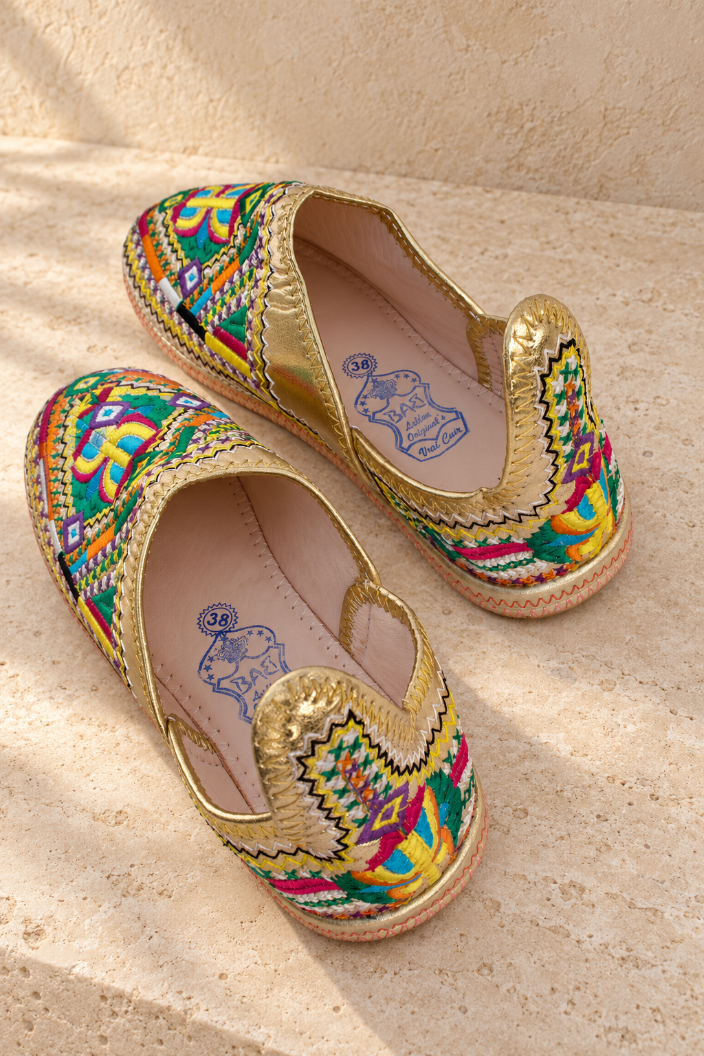Chaussures brodées SLONBROD
